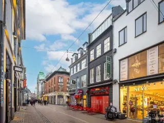 INGEN BINDING - Flot og indbydende kontorlejemål på 152 m²