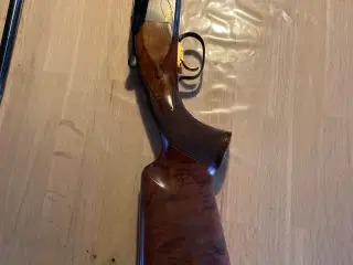 Browning 725