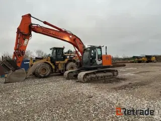 Hitachi ZX225