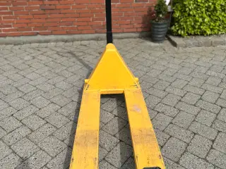 Palle løfter 