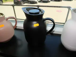 Kaffekande STELTON sort 1 ltr H205 mm Amphora