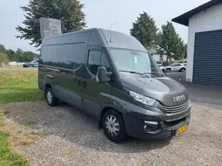 Iveco Daily 2,3 35C16 10,8m³ Van AG8