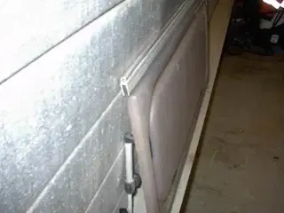   Opluklig Rude Toilet