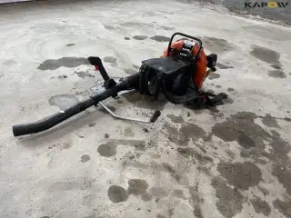 - - - Løvblæser