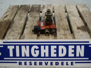 Massey Ferguson 7278 flowdivider 45110069