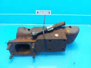 Massey Ferguson 398 Manifold 748191M91