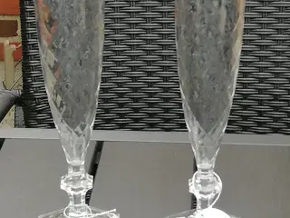 Nye Champagneglas i hård plast fra Medusa sælges.