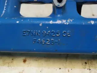 Ford 7810 Indsugningsmanifold E7NN9425CB