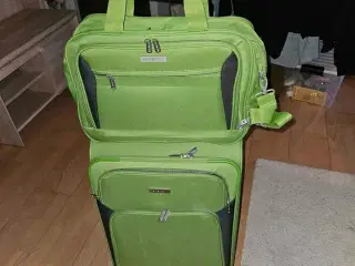 Kuffert med håndbagage taske. 