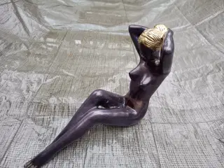 Bronze figur nøgen dame