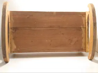 Gammel fyrretræs dukke vugge. L 52,5cm