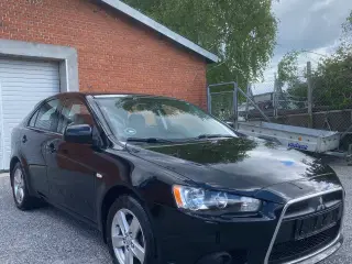 Mitsubishi Lancer 1.8 invite sportback