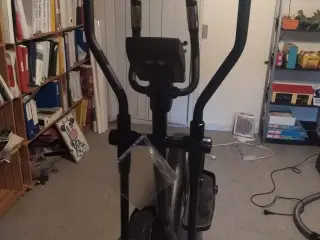 Cross trainer 