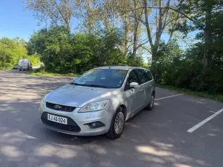 FORD FOCUS 1.6 benzin lav km