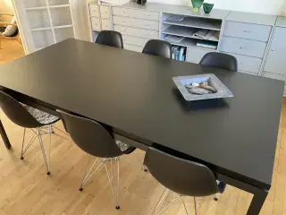 Spisebord - Bente Rübner - sort linoleum