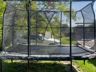 trampolin - jumpking 244x366