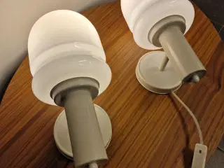 2 stk. Væglamper .