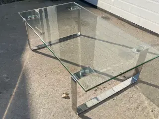Glas sofabord