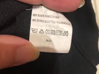 Bluse i sort 