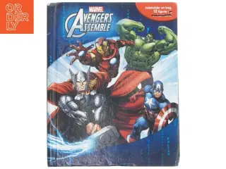 Avengers serie- og legeæske fra Marvel (str. 25,5x20 cm)