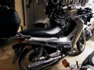 Honda AN 125