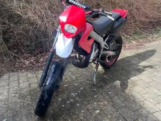 Flot og stabil Gilera SMT