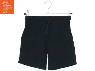 Sort shorts med snøre fra VRS (str. 128)