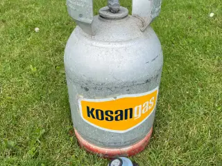 Campinggas med regulator 6 kg. 