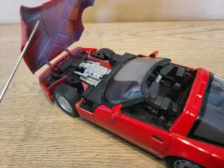 Modelbil:  Chevrolet Corvette ZR-1 1992.  Skala 1/