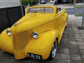 Pontiac 38 5,7 aut.