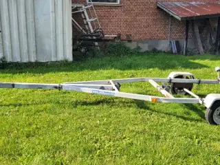 Bådtrailer US model (Plads/Havnetrailer)