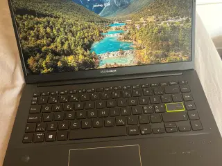 ASUS Vivobook computer 