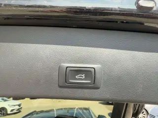 Audi A6 3,0 TDi 218 S-line Avant quattro S-tr.