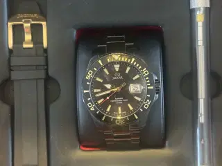 LIMITED EDITION jaguar ur