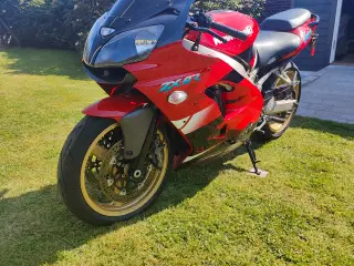 Kawasaki zx9r ninja