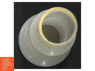 Hvid porcelæns lysestage (str. 13 cm)