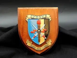 Jydske Regiment militært våbenskjold