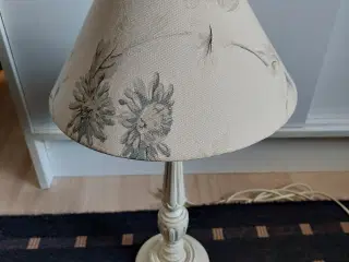 Pæn Bordlampe m skærm Under 1/2 Pris 