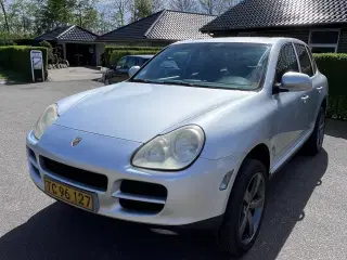 Porsche Cayenne, modelår 2004, Benzin 