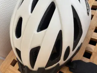Abus Urban cykel hjelm med lys