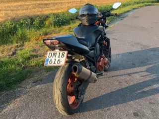 Yamaha FZS 600