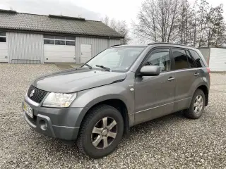 Suzuki Grand Vitara 1,9 DDIS GLS 4x4 129HK Van