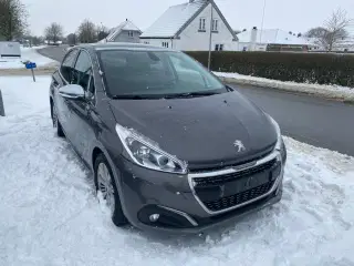 Peugeot 208 1,6 BlueHDi 100 Allure Sky