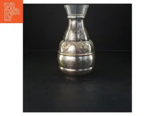Retro vase i sølvplet med blomstermønster (str. 24x12 cm)