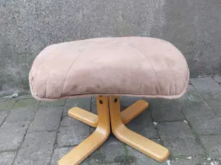 Fodskammel.  Skammel. Puf. 