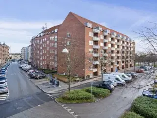 Skøn 3 værelses lejlighed med 2 altaner, Aarhus C