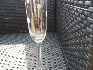 Champagneglas med blomsterranker
