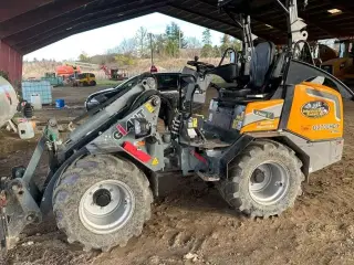 Giant G2700 X-TRA HD PLUS