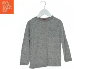 Langærmet t-shirt fra F&F (str. 116)