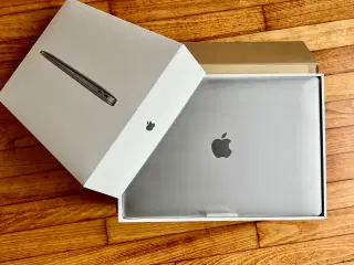 MacBook Air M1 - næsten ubrugt i perfekt stand 